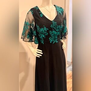 Chic Black and Teal Embroidered Long Sleeve Dress